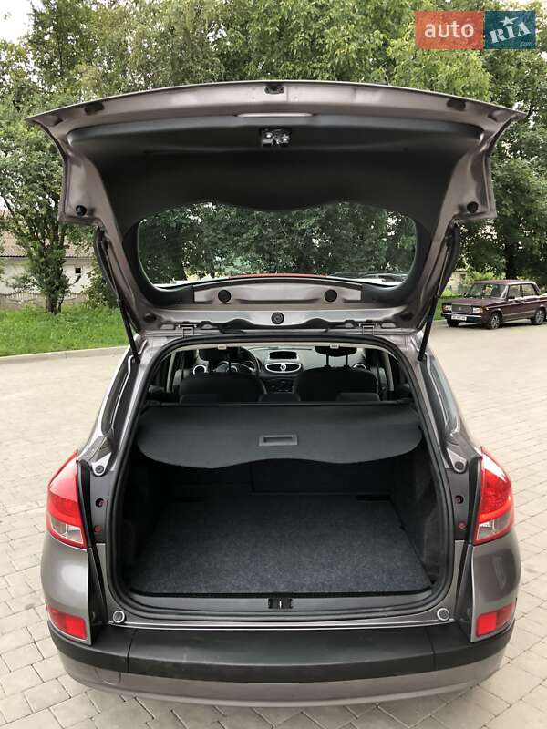 Универсал Renault Clio 2009 в Дубно фото 32 Универсал Renault Clio 2009 в Дубно