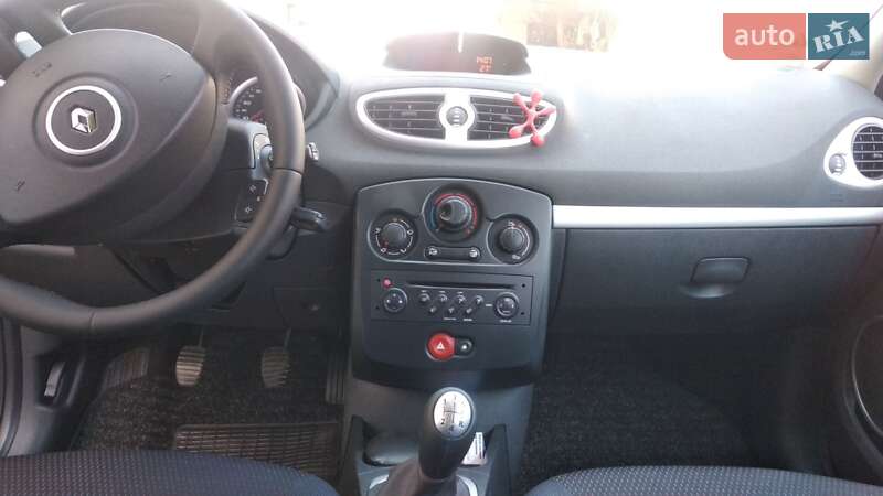 Универсал Renault Clio 2008 в Калуше