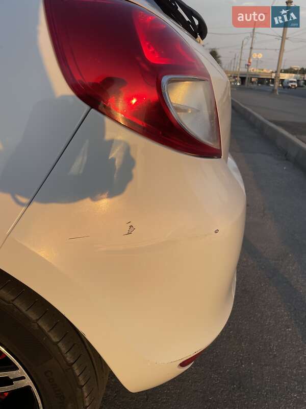 Хэтчбек Renault Clio 2011 в Харькове