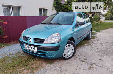 Хэтчбек Renault Clio 2005 в Дубно