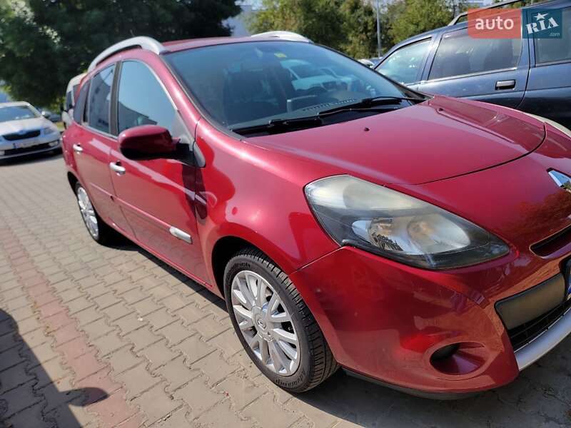Універсал Renault Clio 2011 в Луцьку