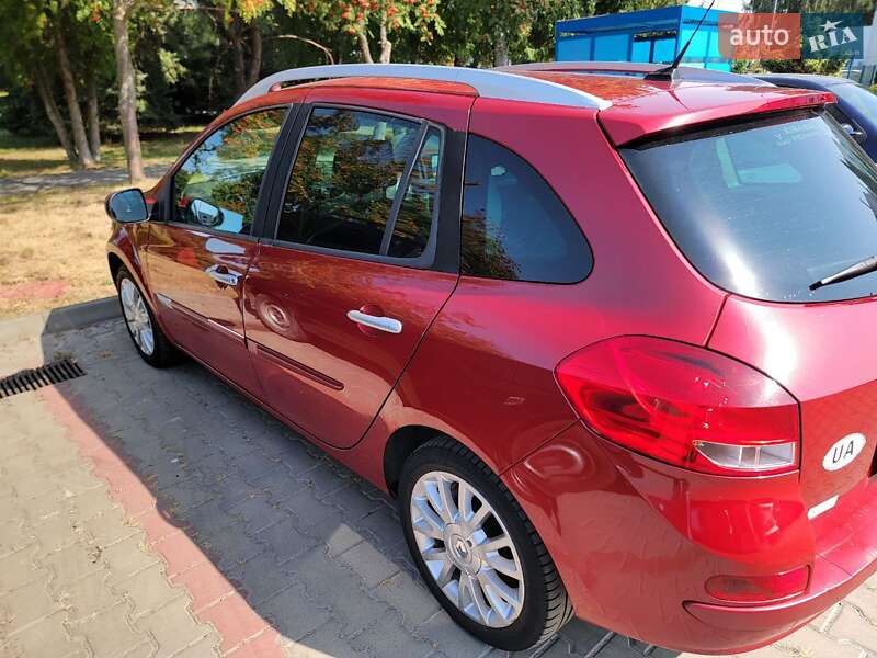 Універсал Renault Clio 2011 в Луцьку