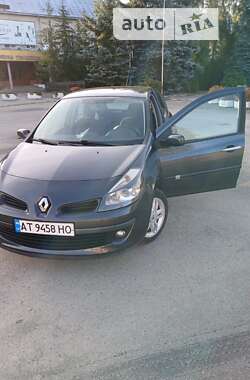 Хэтчбек Renault Clio 2005 в Ивано-Франковске