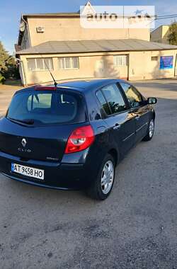 Хэтчбек Renault Clio 2005 в Ивано-Франковске