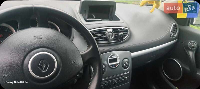 Универсал Renault Clio 2011 в Троянове фото 7 Универсал Renault Clio 2011 в Троянове
