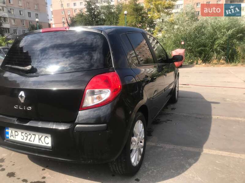 Хэтчбек Renault Clio 2009 в Запорожье