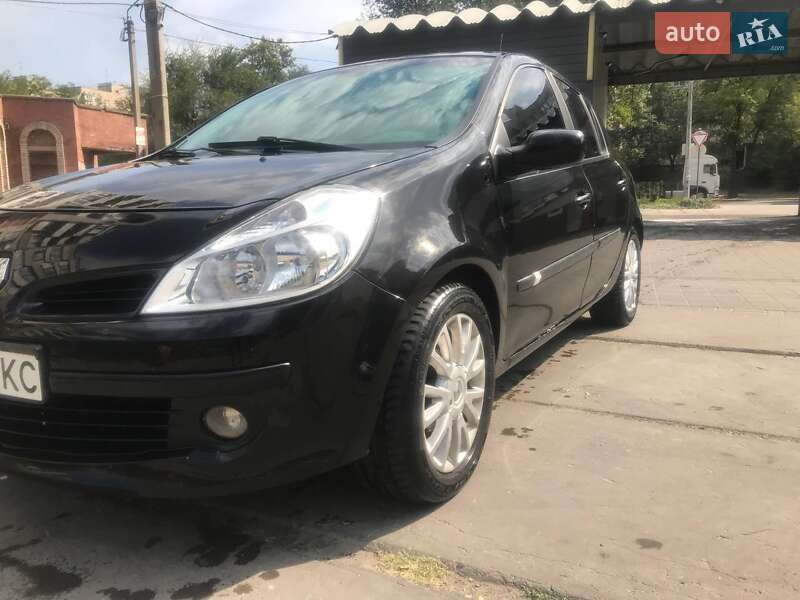 Хэтчбек Renault Clio 2009 в Запорожье