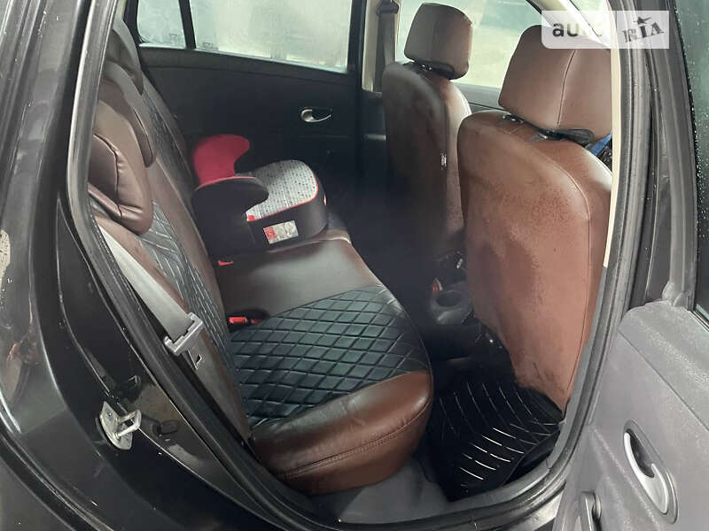 Универсал Renault Clio 2010 в Львове фото 9 Универсал Renault Clio 2010 в Львове