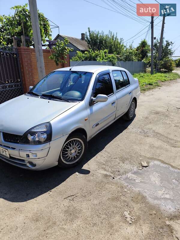 Хэтчбек Renault Clio 2004 в Одессе