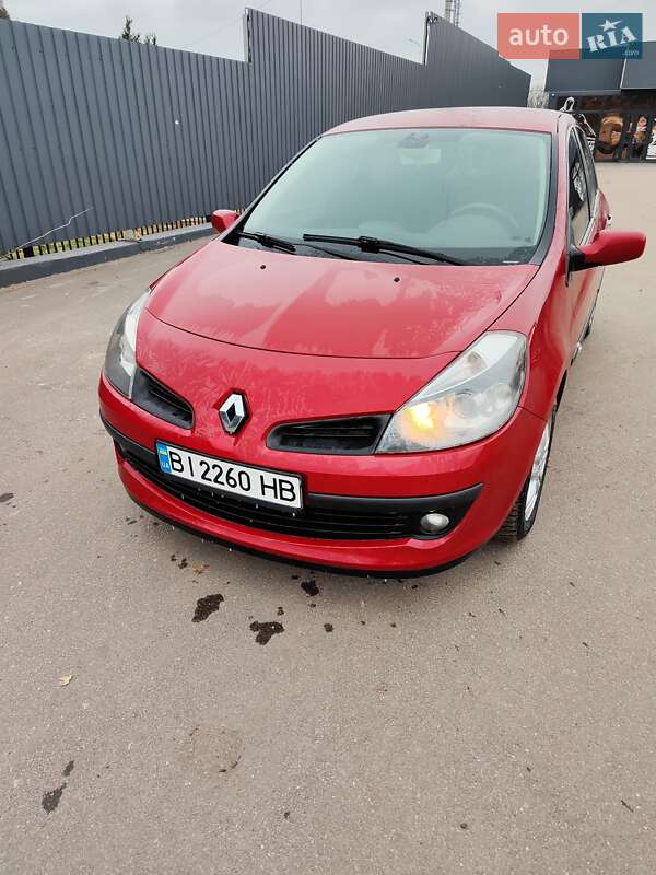 Хэтчбек Renault Clio 2009 в Полтаве