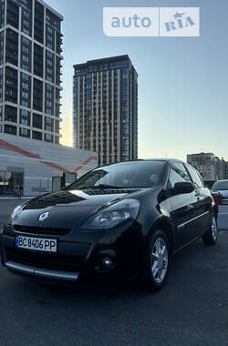 Хэтчбек Renault Clio 2011 в Львове