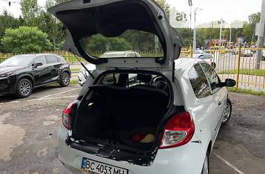 Хэтчбек Renault Clio 2013 в 