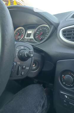 Хэтчбек Renault Clio 2010 в Тернополе