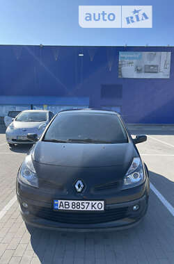 Хэтчбек Renault Clio 2005 в Виннице