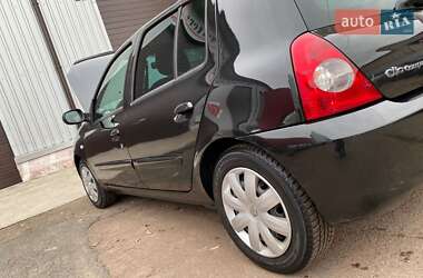 Хэтчбек Renault Clio 2007 в 