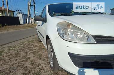 Хэтчбек Renault Clio 2005 в Луцке