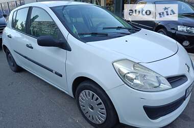 Хэтчбек Renault Clio 2005 в Луцке