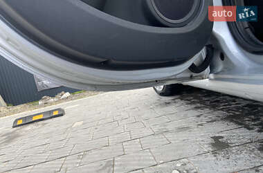 Хэтчбек Renault Clio 2009 в 