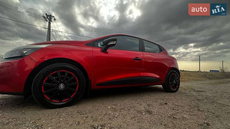 Хэтчбек Renault Clio 2015 в Киеве