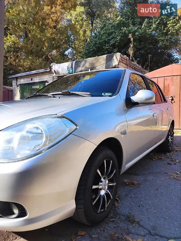 Renault Clio 2011