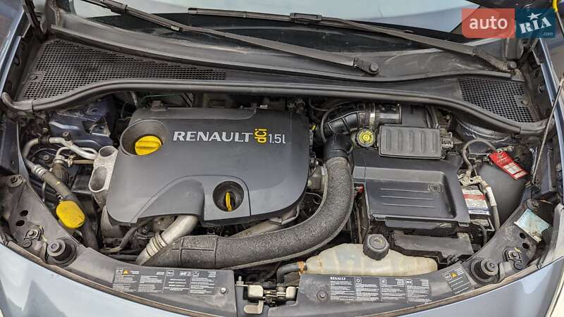 Хэтчбек Renault Clio 2006 в Киеве