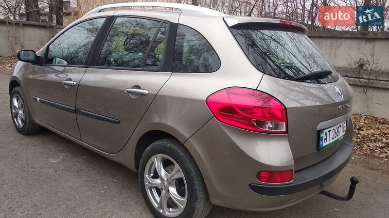 Универсал Renault Clio 2008 в Калуше