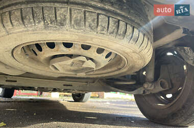 Хэтчбек Renault Clio 2006 в 