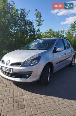 Хэтчбек Renault Clio 2006 в Локачах