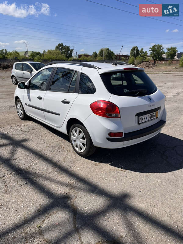 Универсал Renault Clio 2012 в Запорожье фото 4 Универсал Renault Clio 2012 в Запорожье