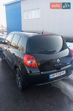 Хэтчбек Renault Clio 2006 в Житомире