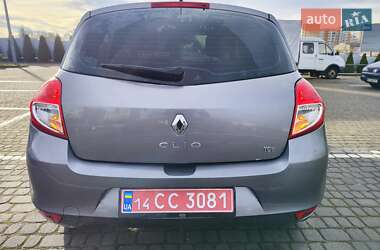 Хэтчбек Renault Clio 2011 в Львове