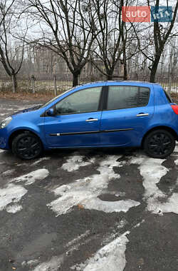 Хэтчбек Renault Clio 2006 в Виннице