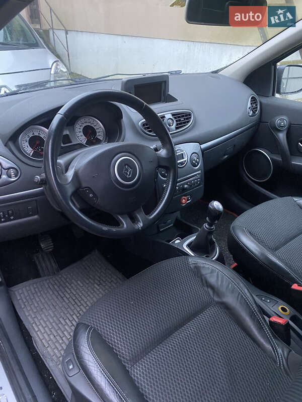Универсал Renault Clio 2010 в Ровно фото 9 Универсал Renault Clio 2010 в Ровно