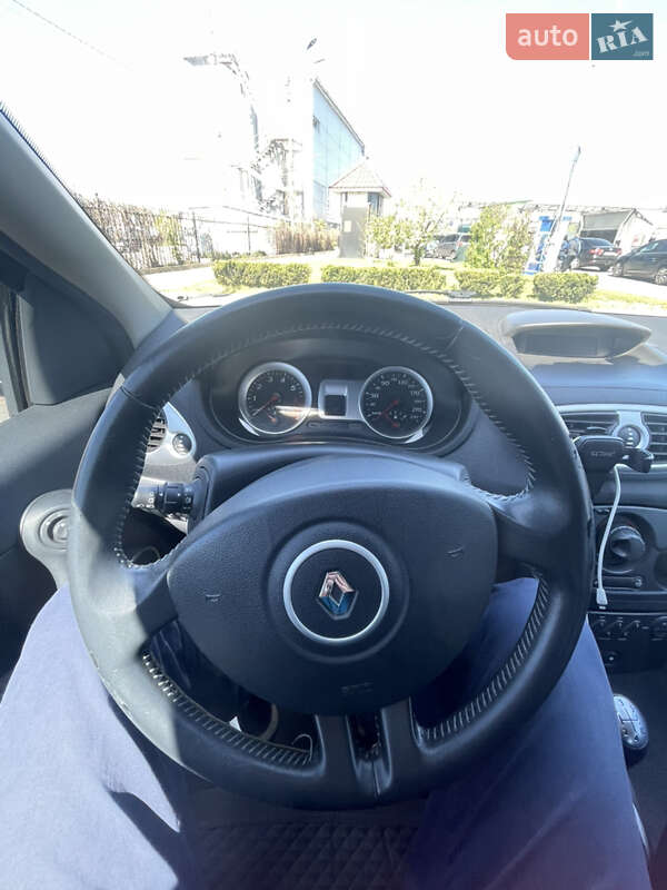 Универсал Renault Clio 2009 в Киеве