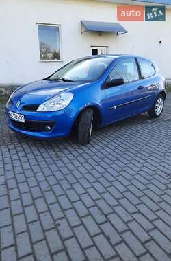 Хетчбек Renault Clio 2005 в Львові