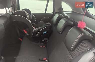 Универсал Renault Clio 2009 в 