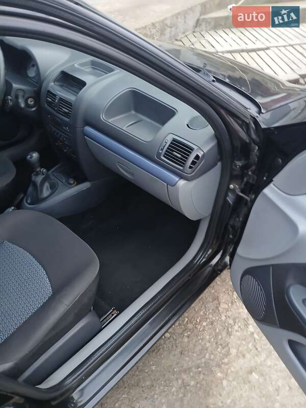 Седан Renault Clio 2007 в Борщеві
