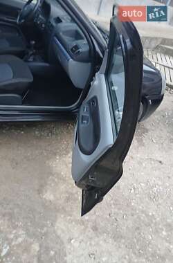 Седан Renault Clio 2007 в 