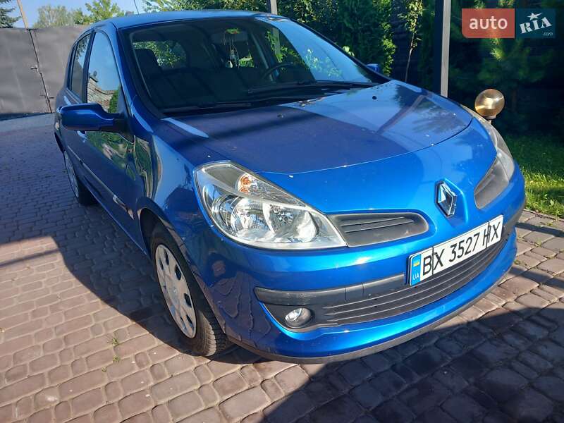 Хэтчбек Renault Clio 2007 в Ровно