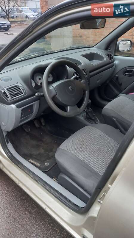 Седан Renault Clio 2008 в Белой Церкви фото 14 Седан Renault Clio 2008 в Белой Церкви