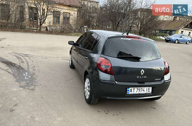 Хетчбек Renault Clio 2006 в Калуші