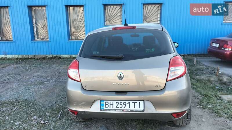 Хэтчбек Renault Clio 2011 в Одессе фото 2 Хэтчбек Renault Clio 2011 в Одессе