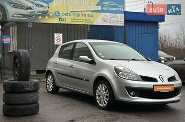 Хэтчбек Renault Clio 2007 в Сумах