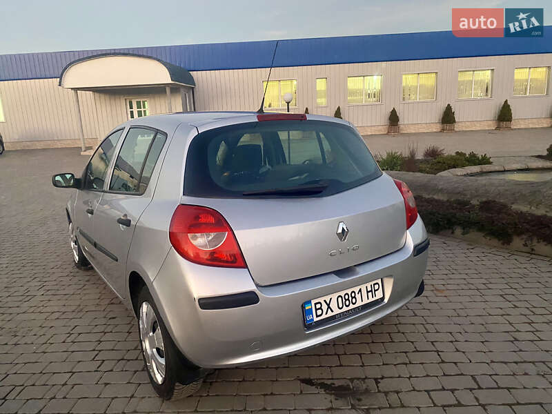 Хэтчбек Renault Clio 2007 в Каменец-Подольском
