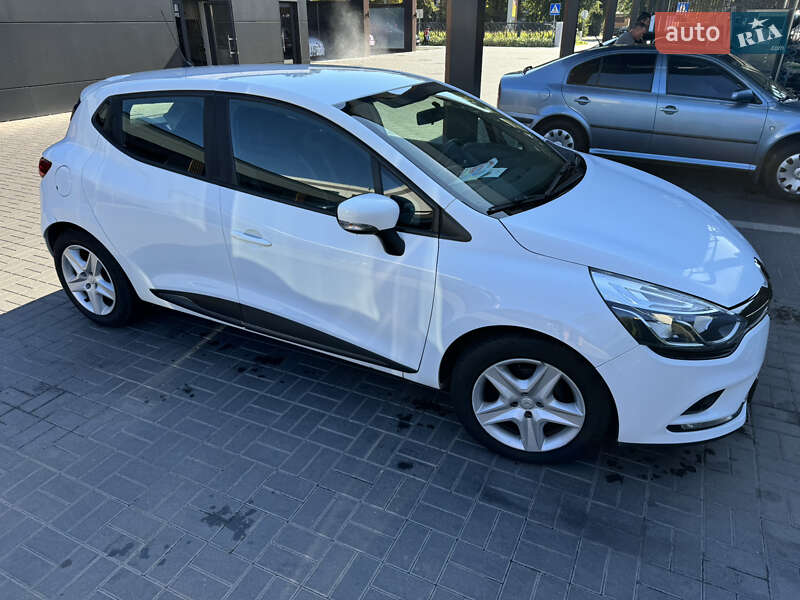 Хэтчбек Renault Clio 2017 в Черкассах