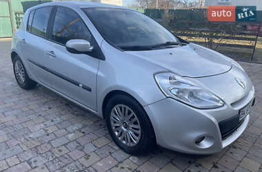 Хэтчбек Renault Clio 2011 в Дубно