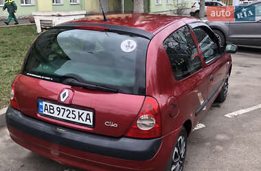 Хэтчбек Renault Clio 2003 в 
