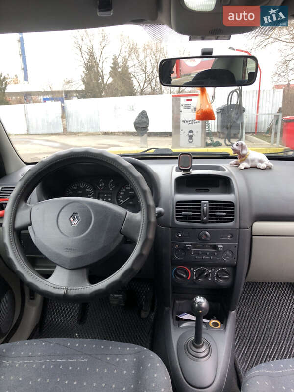 Хэтчбек Renault Clio 2003 в Виннице