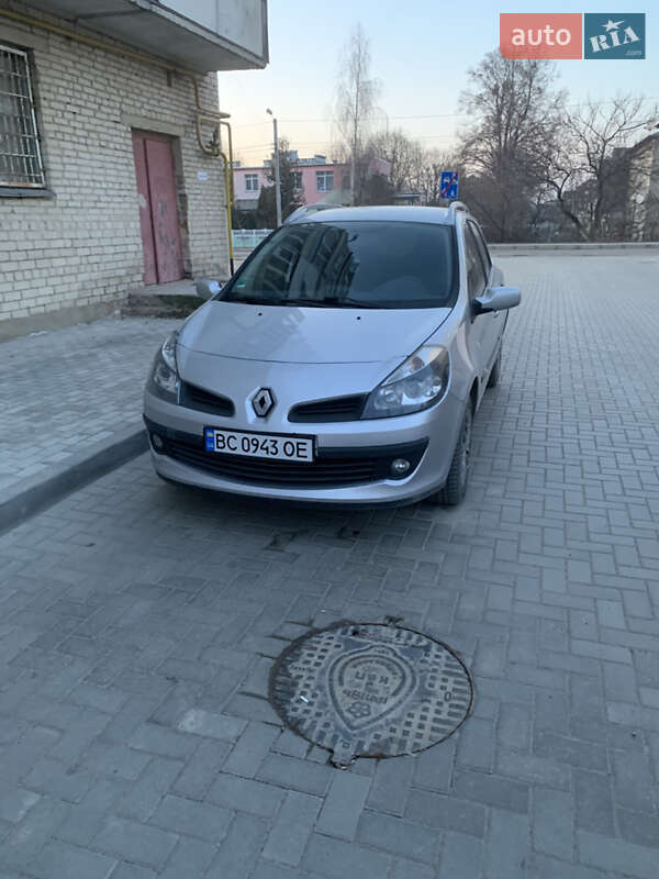 Хэтчбек Renault Clio 2008 в 