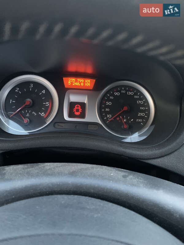 Хэтчбек Renault Clio 2008 в Костополе